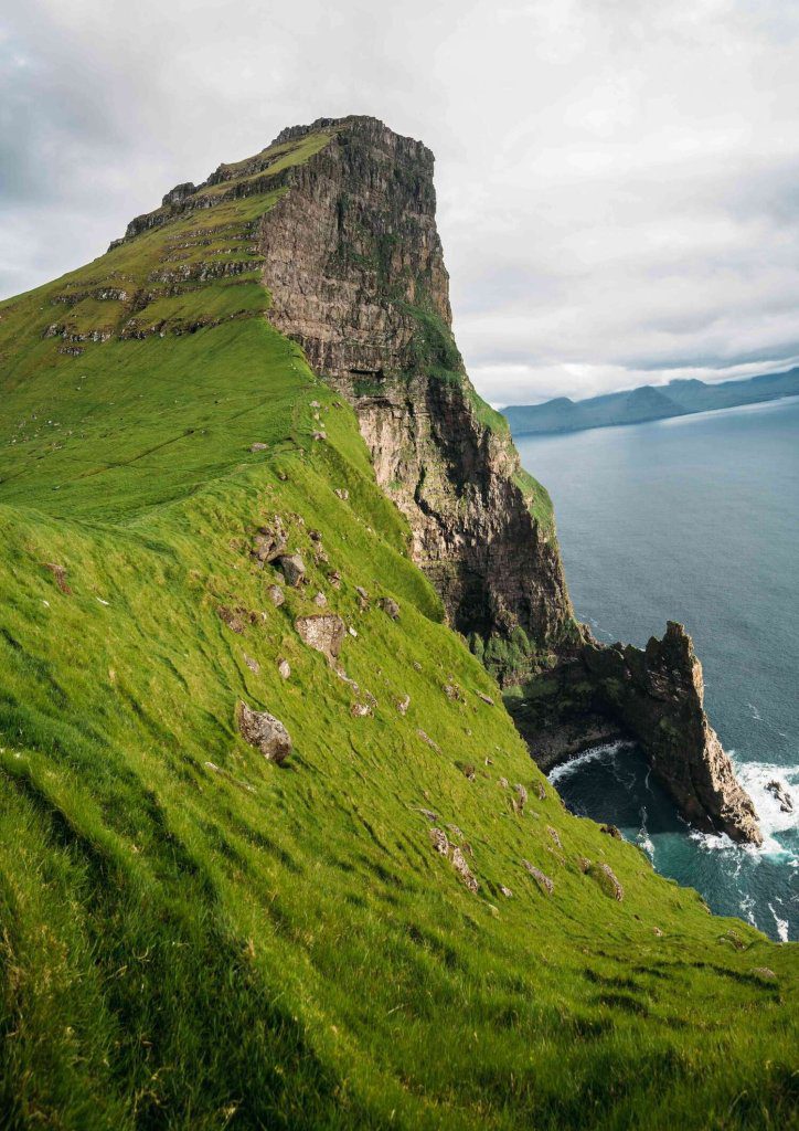 hiking faroe islands