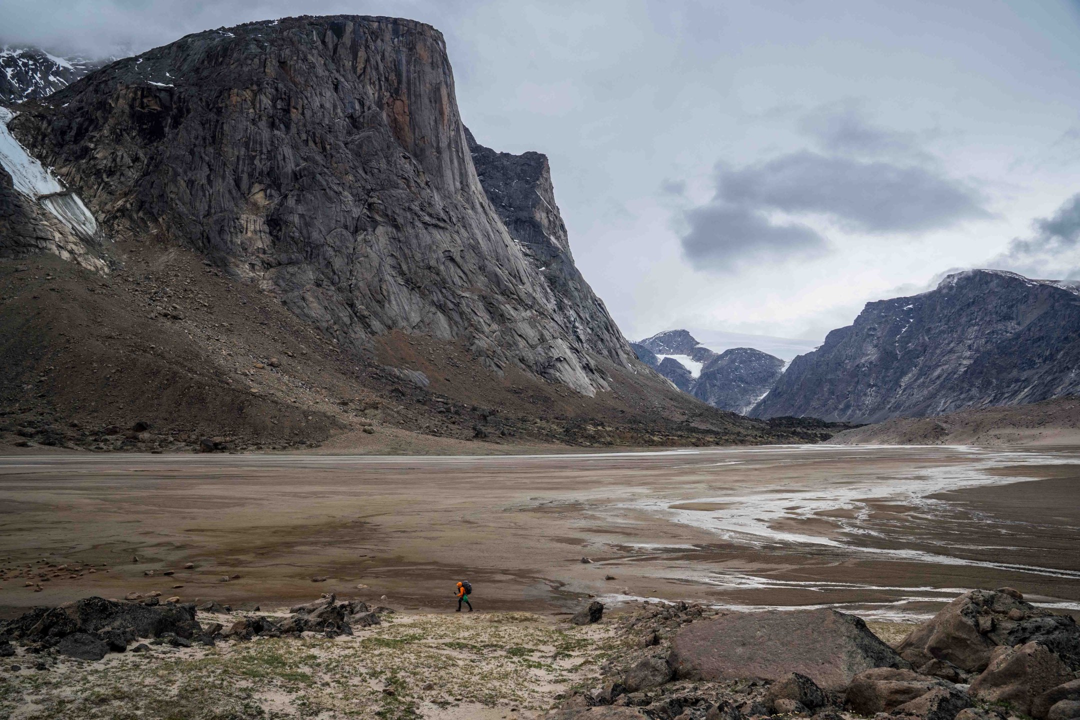 Snow covering the mountains of Thórsmörk. Haven for heli snowshoeing