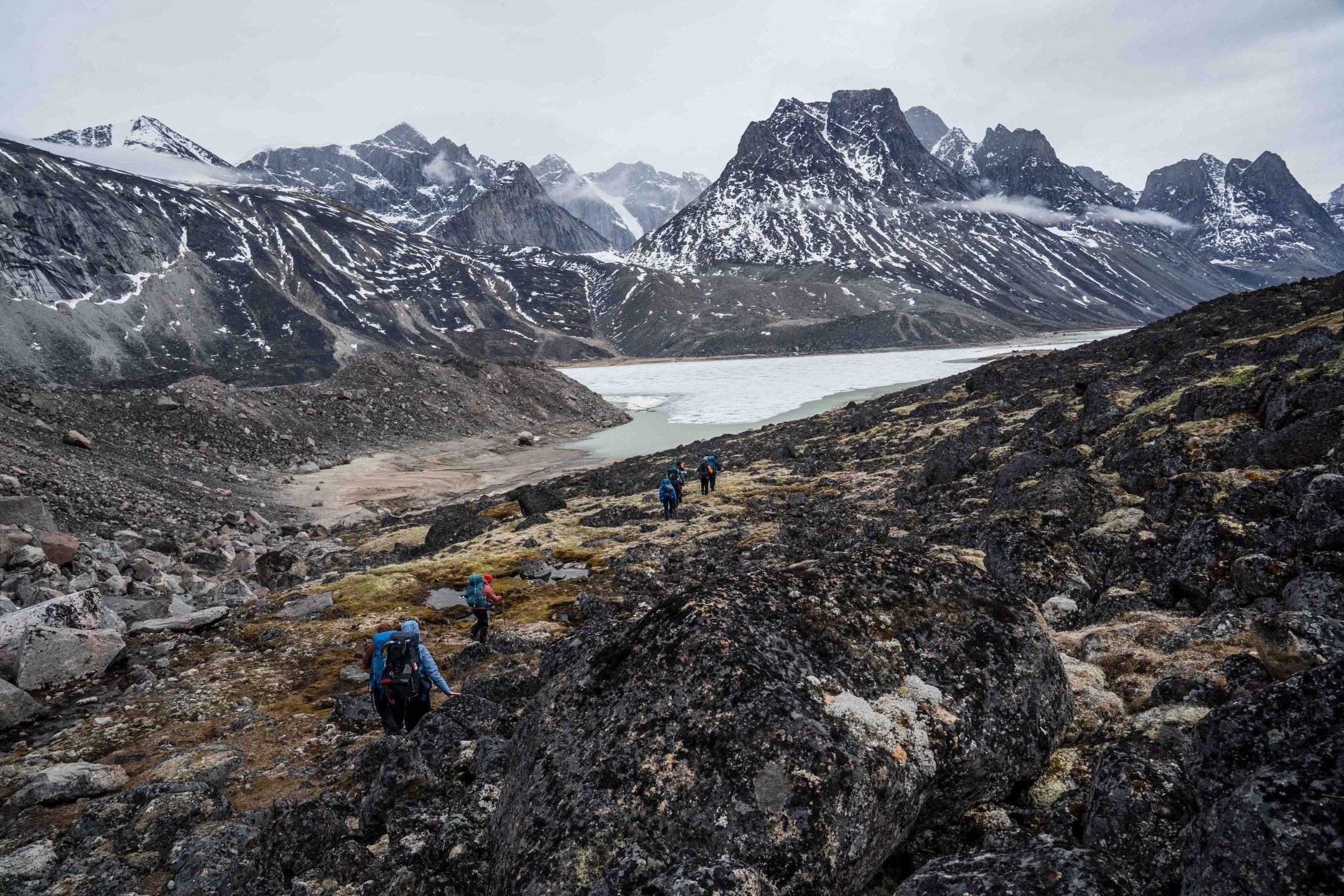 Heli hiking in the winter in Kerlingarfjöll