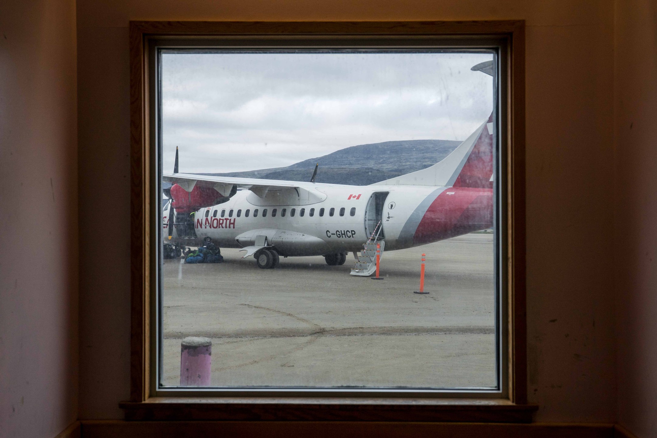Heli hiking in the winter in Kerlingarfjöll
